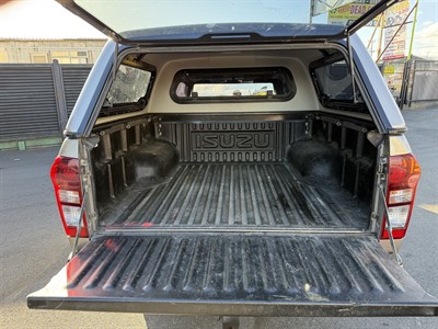 2015 Isuzu D-Max - Thumbnail