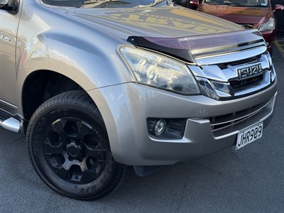 2015 Isuzu D-Max - Thumbnail