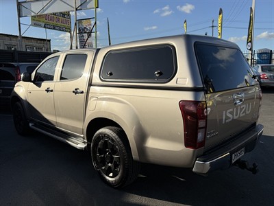 2015 Isuzu D-Max - Thumbnail