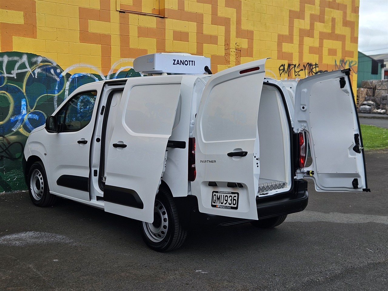 2024 Peugeot Partner