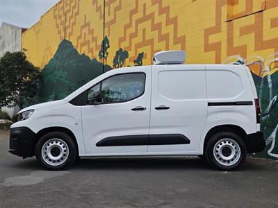 2024 Peugeot Partner - Thumbnail