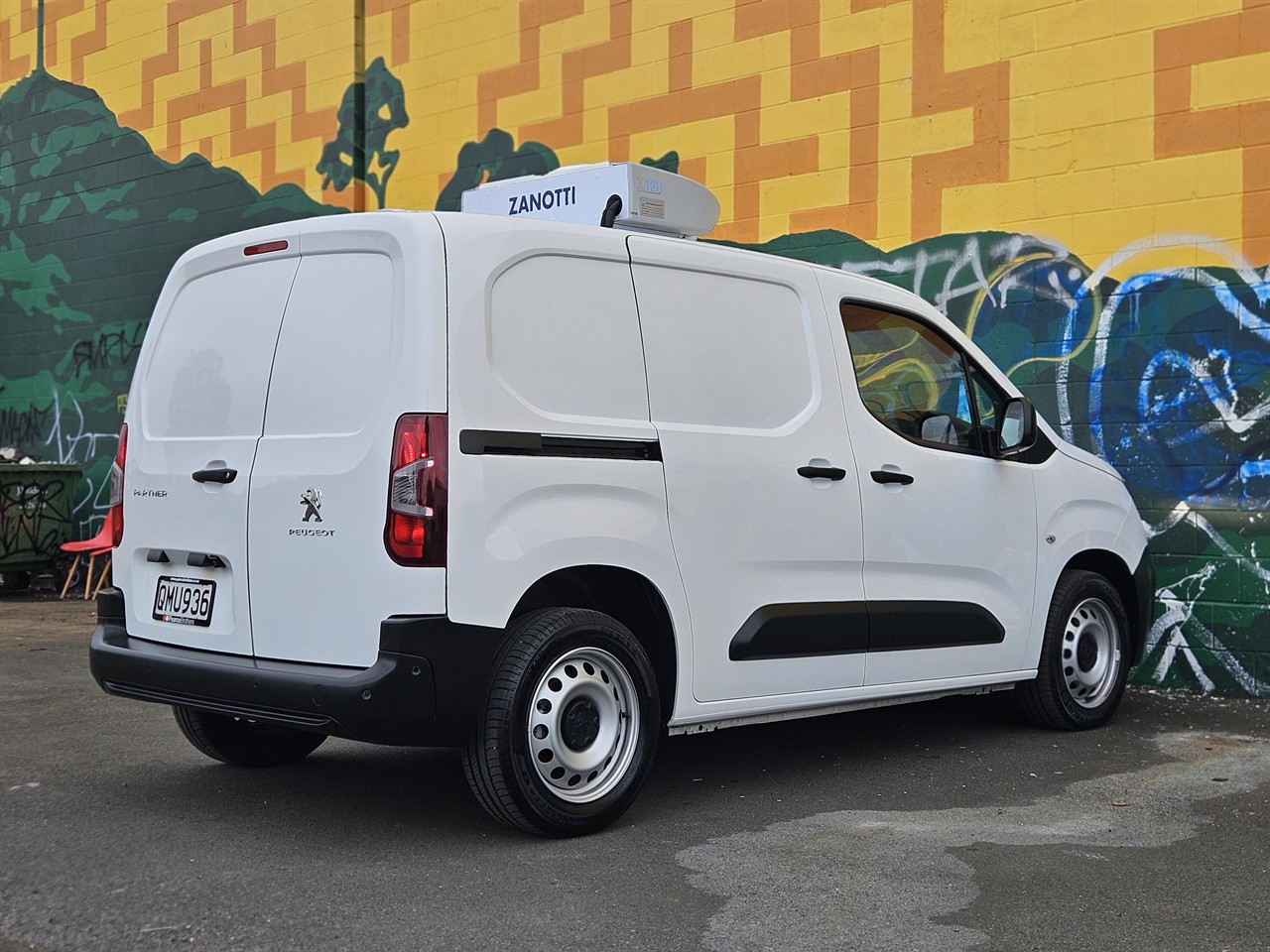 2024 Peugeot Partner