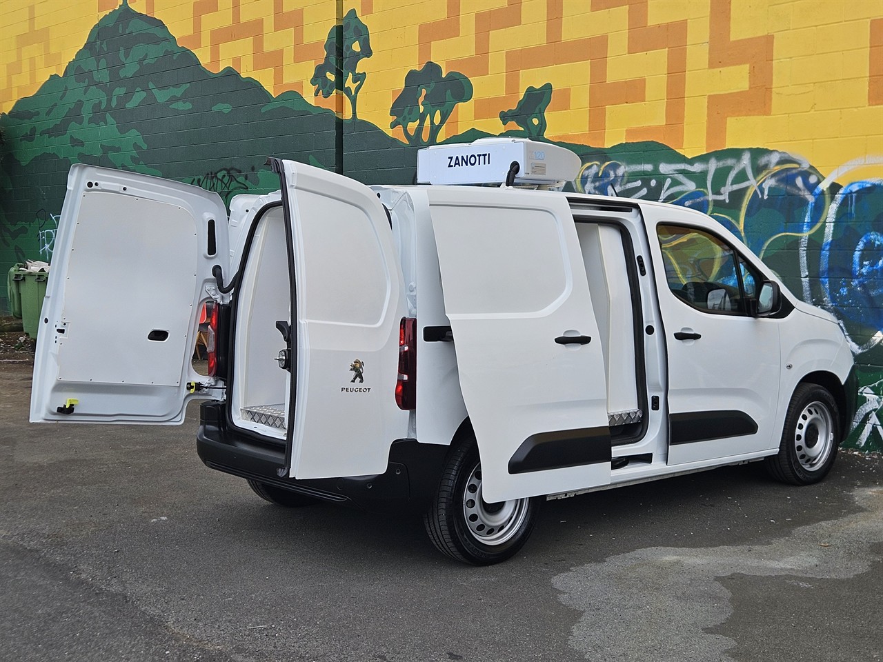 2024 Peugeot Partner