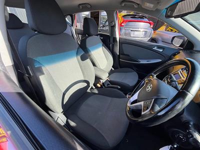 2014 Hyundai Accent - Thumbnail