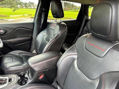 2016 Jeep Cherokee - Thumbnail