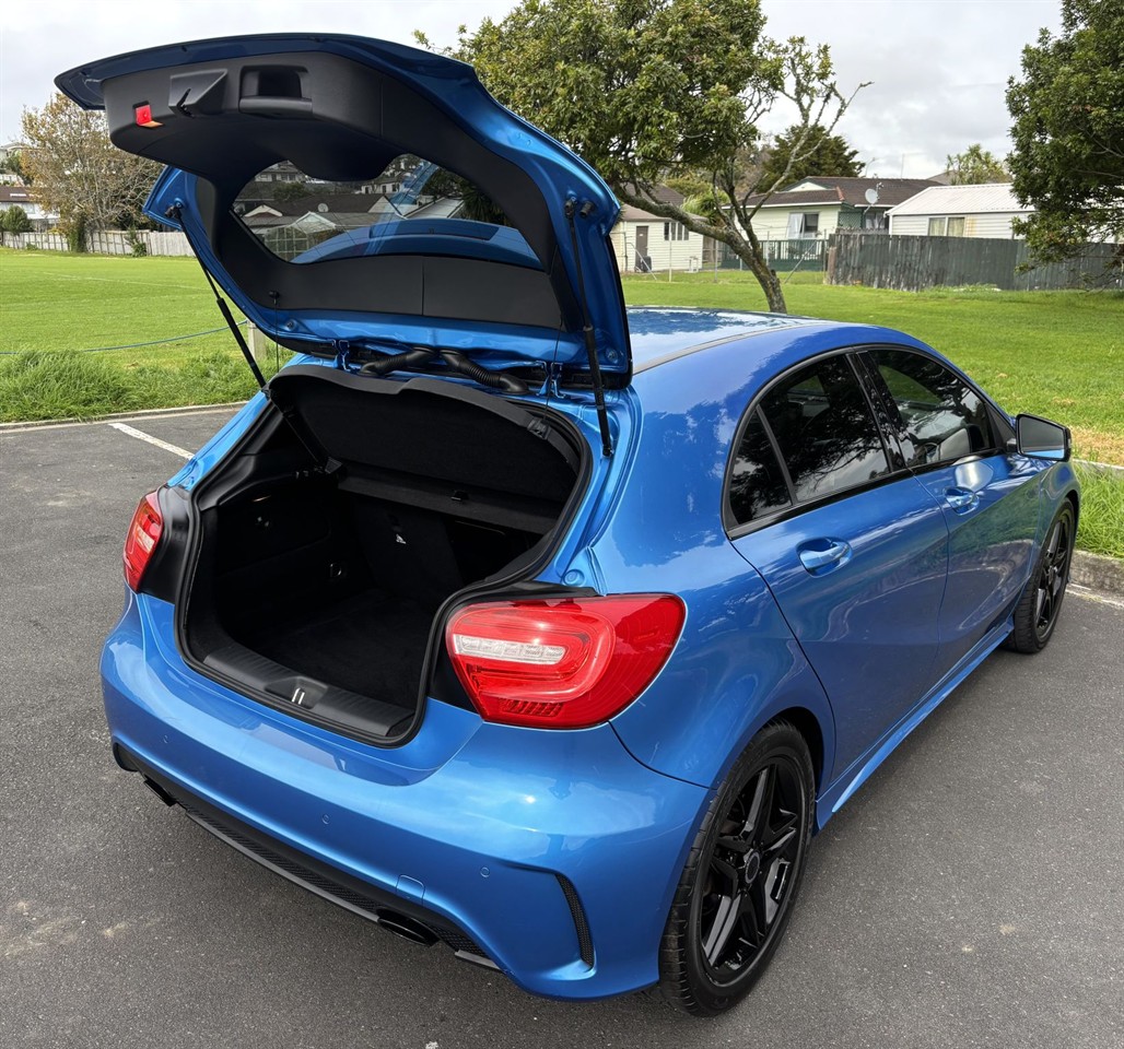 2013 Mercedes-Benz A 180