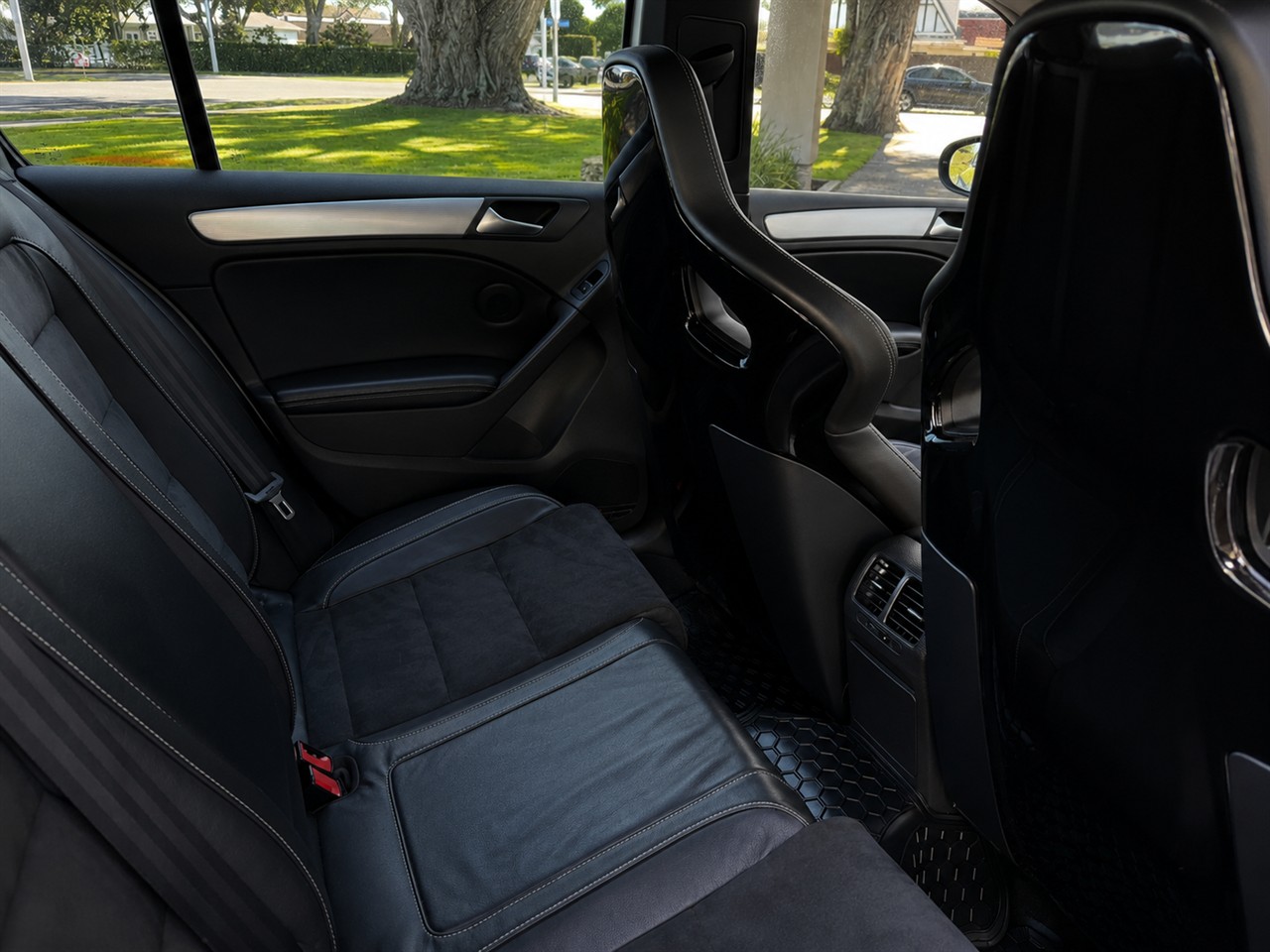 2010 Volkswagen Golf R