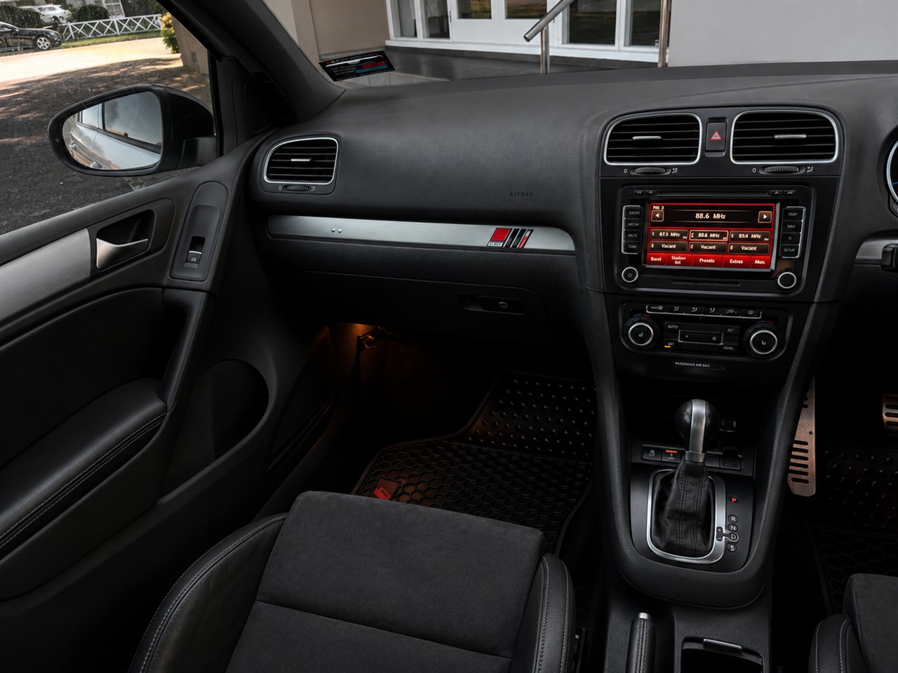 2010 Volkswagen Golf R
