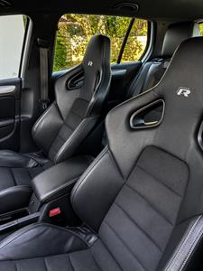 2010 Volkswagen Golf R - Thumbnail