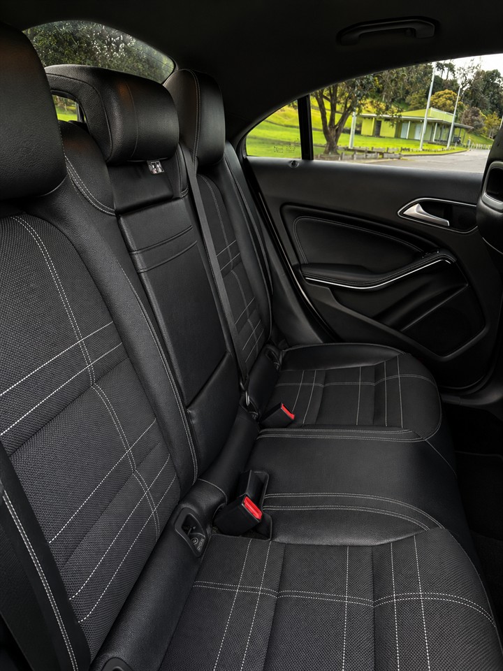 2016 Mercedes-Benz CLA 180