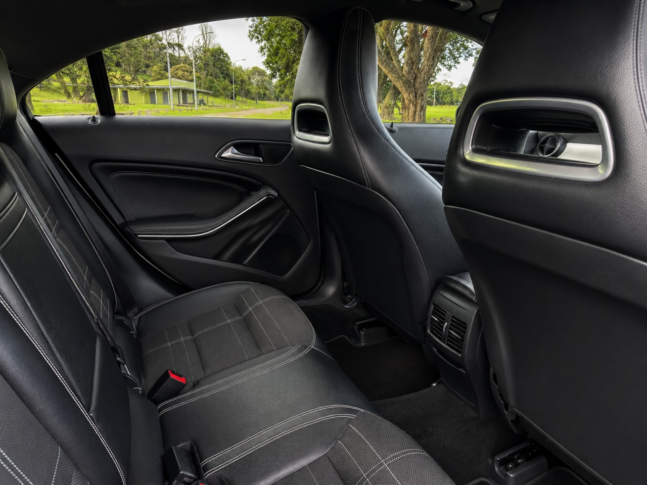 2016 Mercedes-Benz CLA 180