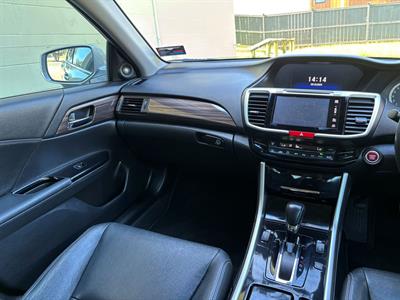2017 Honda ACCORD - Thumbnail