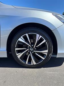 2017 Honda ACCORD - Thumbnail