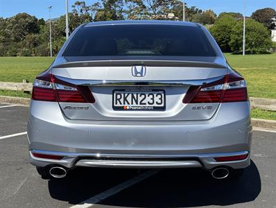 2017 Honda ACCORD - Thumbnail