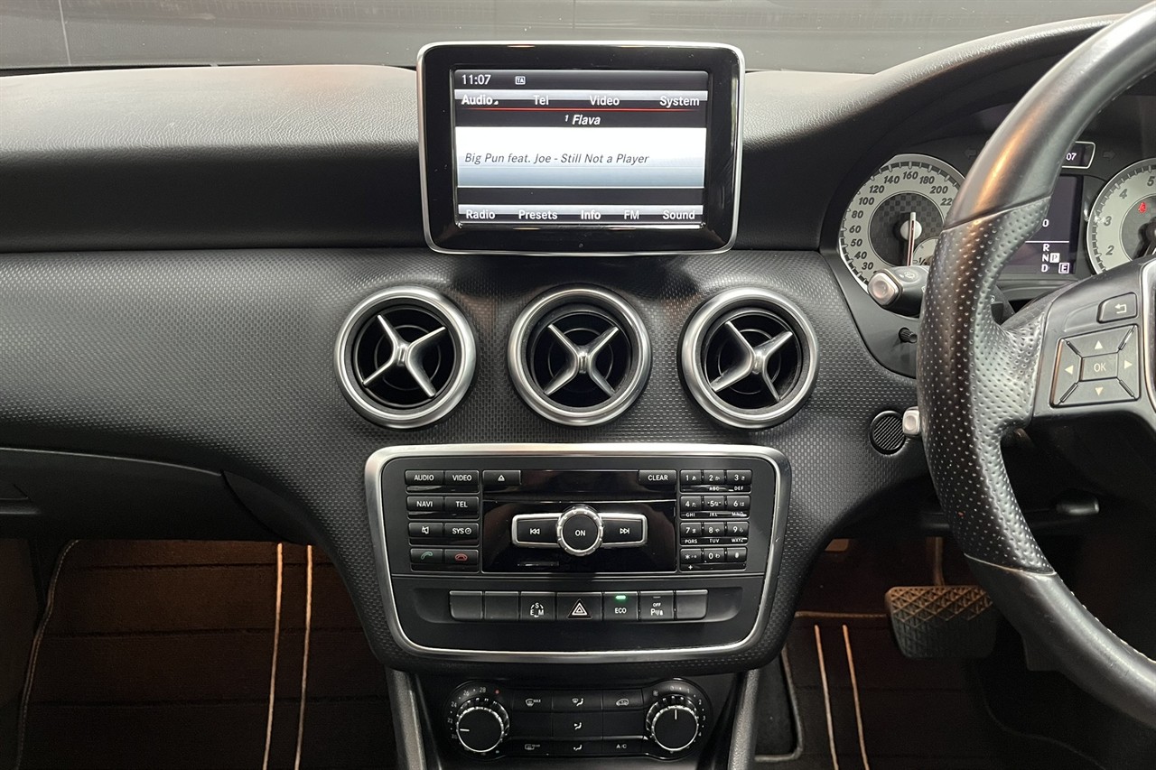 2013 Mercedes-Benz A180