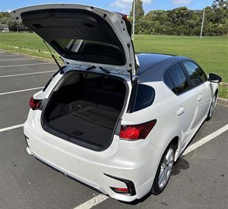 2020 Lexus CT 200h - Thumbnail