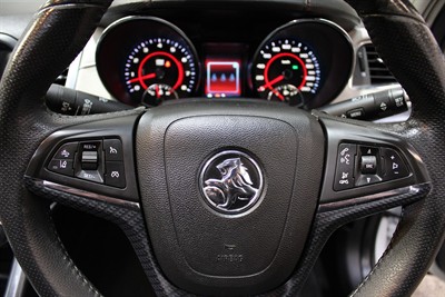 2014 Holden COMMODORE - Thumbnail