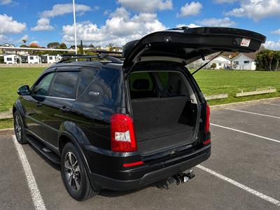 2017 Ssangyong Rexton - Thumbnail