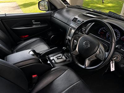 2017 Ssangyong Rexton - Thumbnail