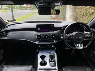 2022 Kia Stinger - Thumbnail