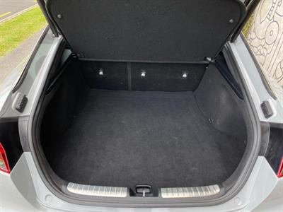 2022 Kia Stinger - Thumbnail