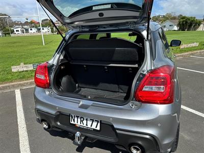 2021 Suzuki Swift - Thumbnail