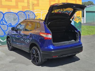 2017 Nissan QASHQAI - Thumbnail