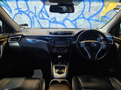 2017 Nissan QASHQAI - Thumbnail