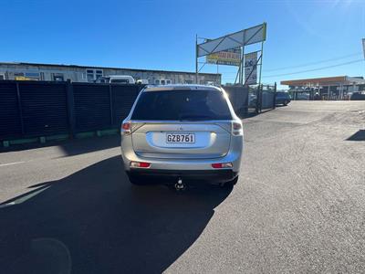 2013 Mitsubishi Outlander - Thumbnail