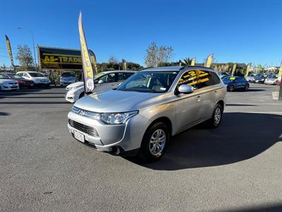 2013 Mitsubishi Outlander - Thumbnail