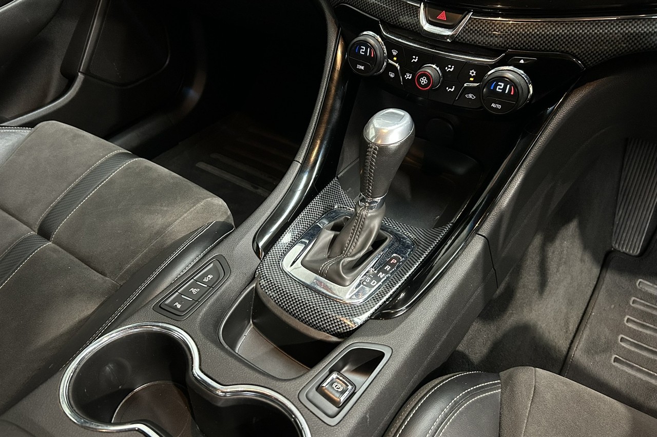 2013 Holden COMMODORE