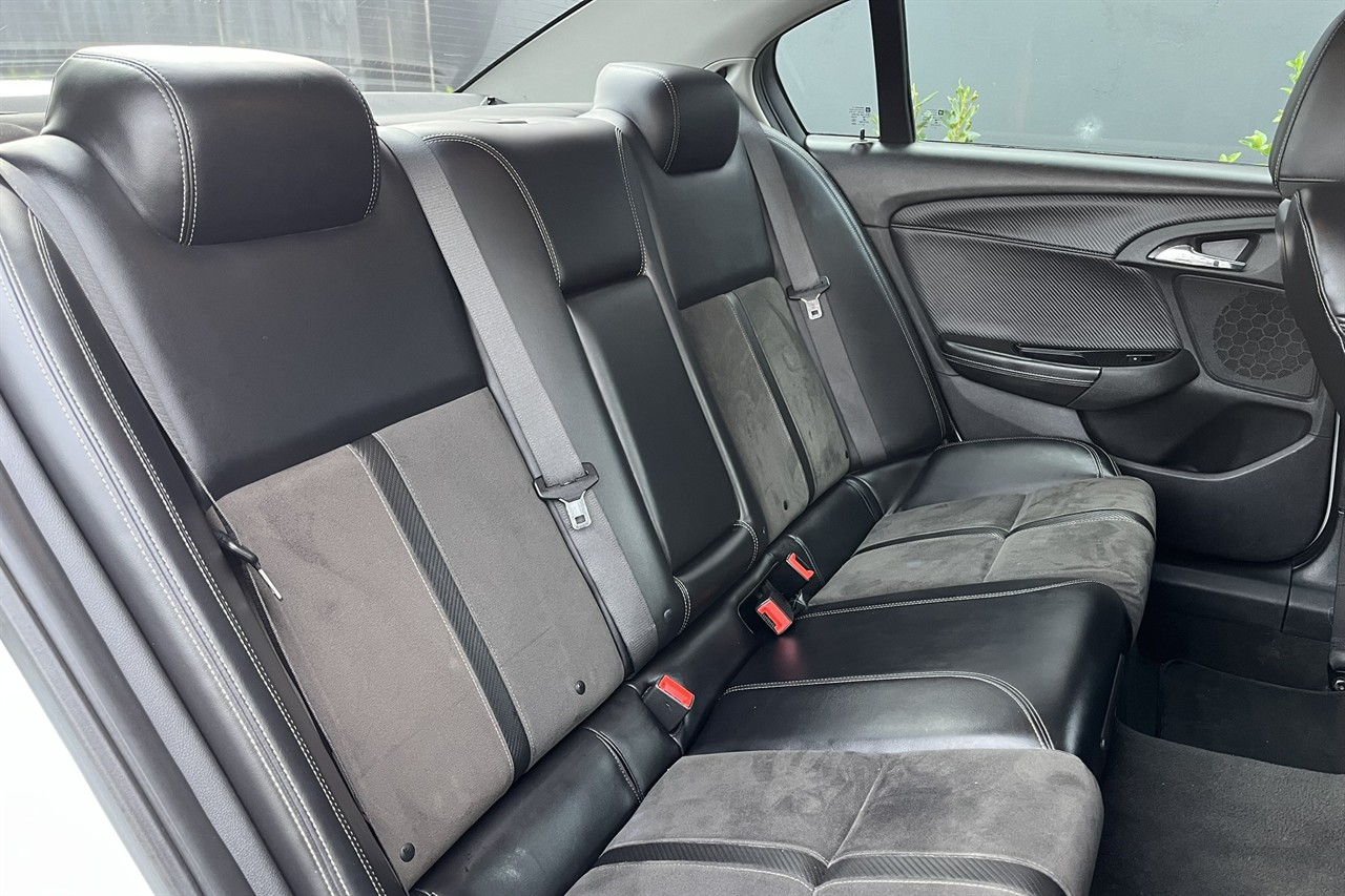 2013 Holden COMMODORE