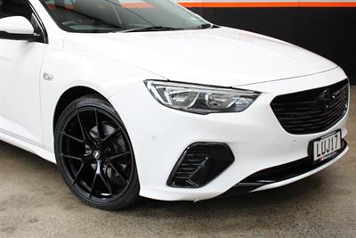 2018 Holden Commodore - Thumbnail