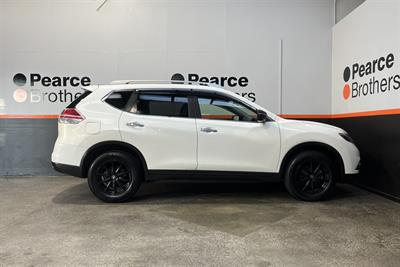 2015 Nissan X-Trail - Thumbnail