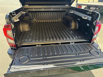 2024 Nissan Navara - Thumbnail