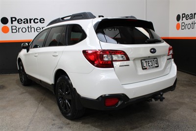 2018 Subaru OUTBACK - Thumbnail