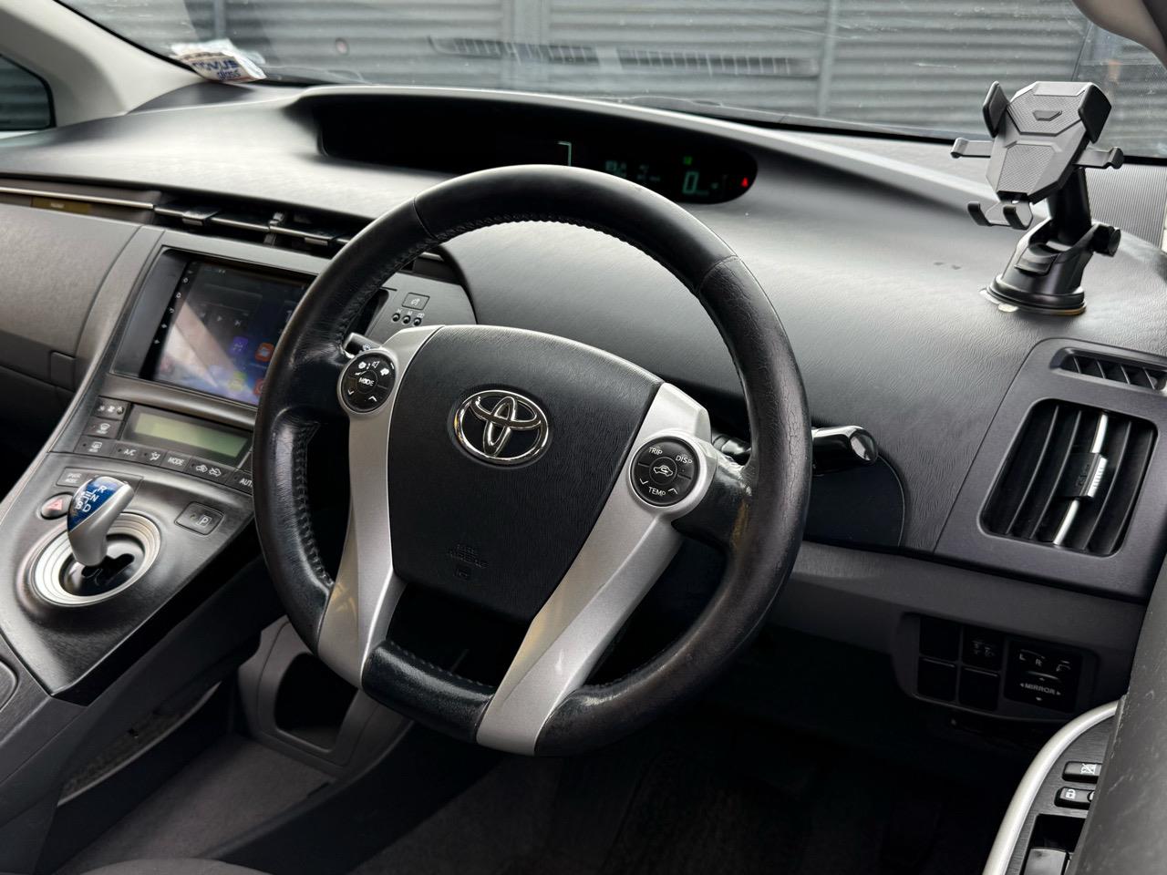 2011 Toyota PRIUS