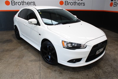 2015 Mitsubishi Lancer - Thumbnail