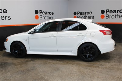 2015 Mitsubishi Lancer - Thumbnail
