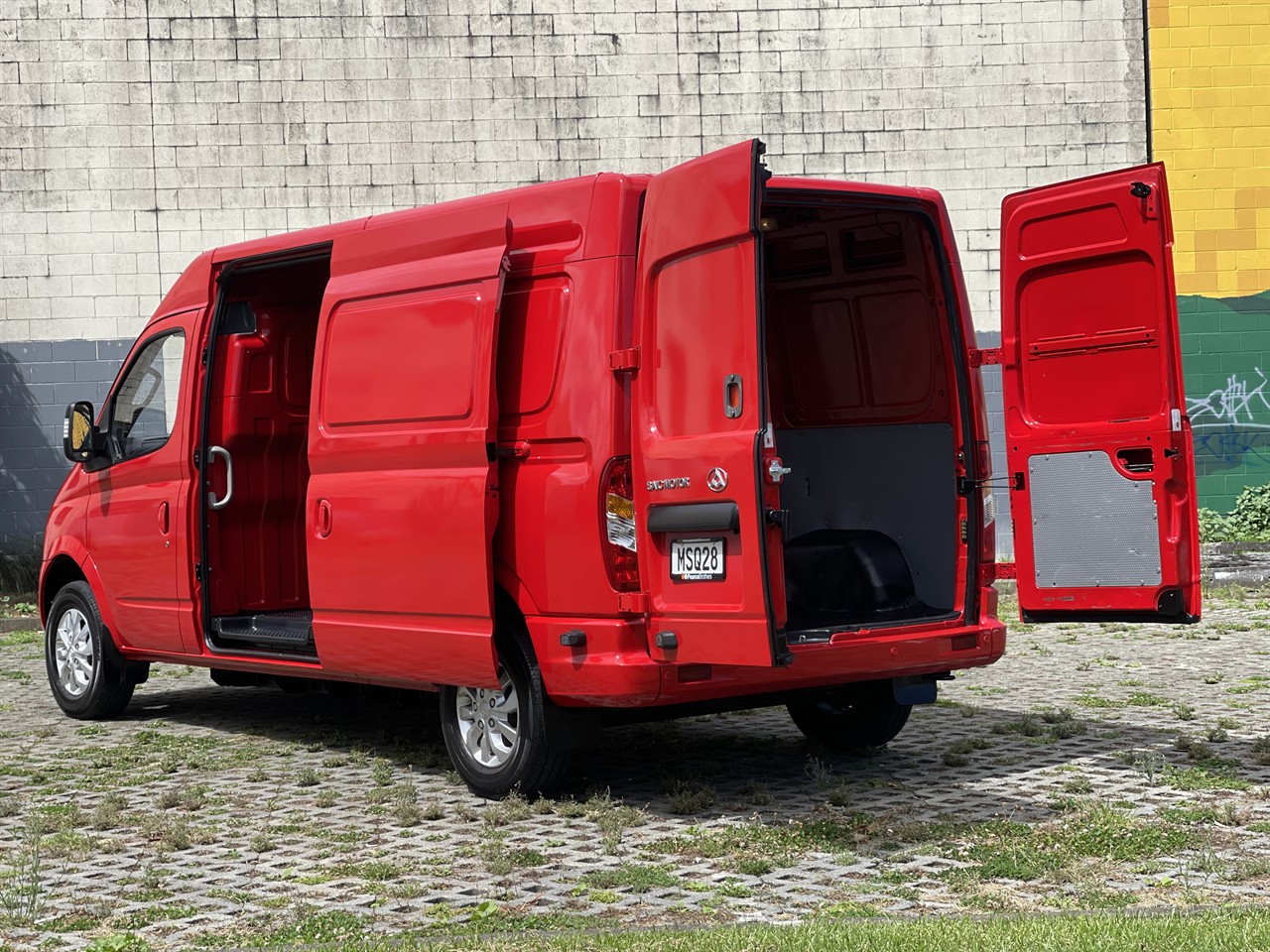 2020 LDV EV80