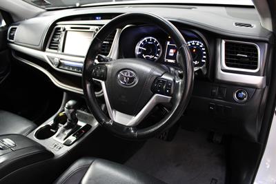2017 Toyota HIGHLANDER - Thumbnail