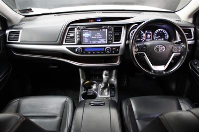 2017 Toyota HIGHLANDER - Thumbnail