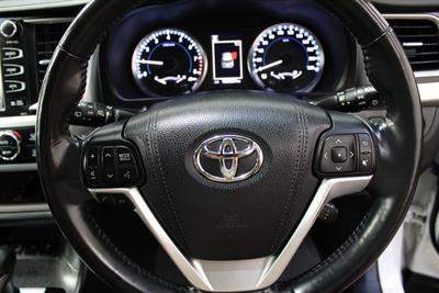 2017 Toyota HIGHLANDER - Thumbnail