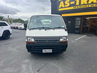 2000 Toyota Hiace - Thumbnail