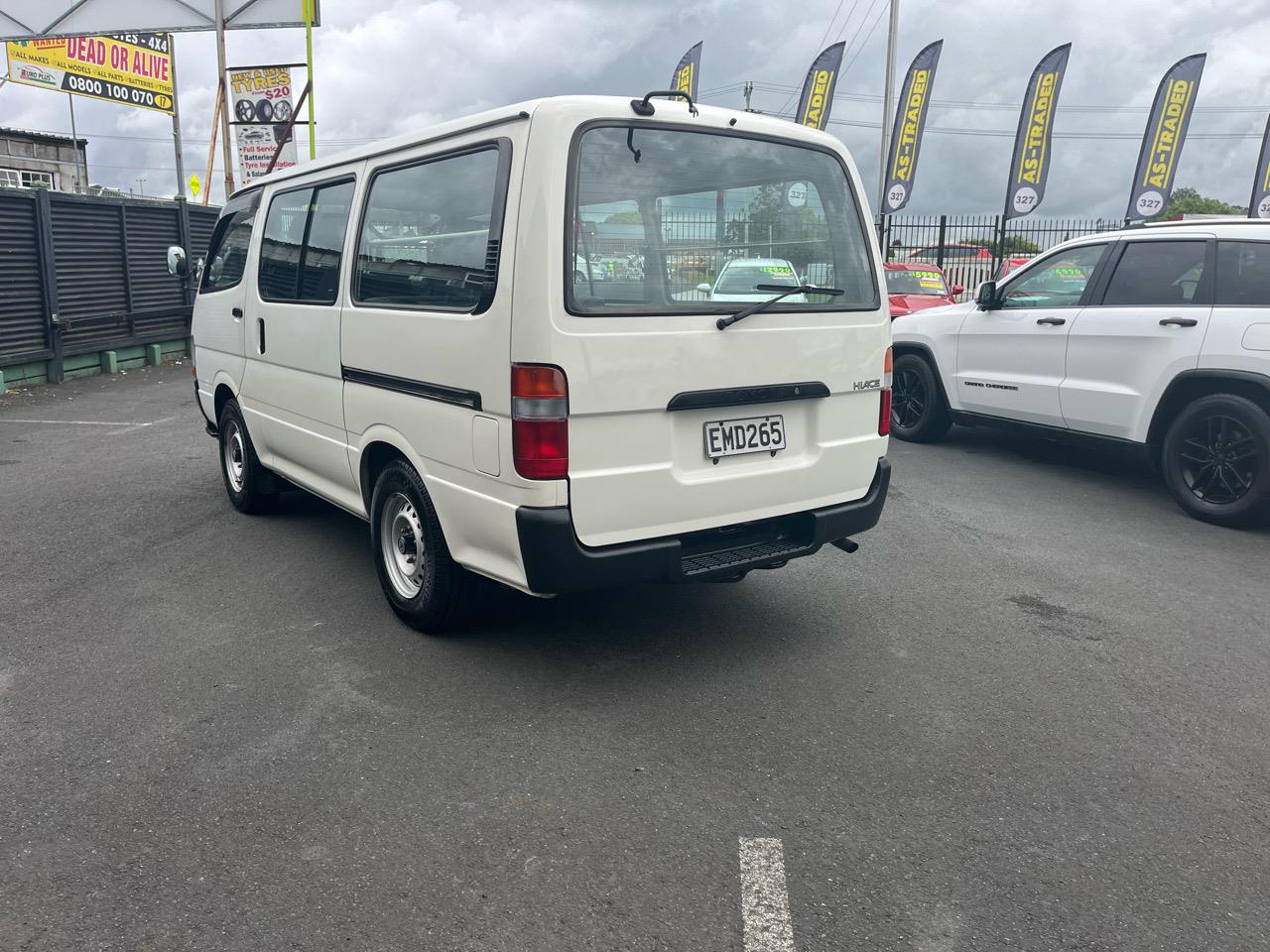2000 Toyota Hiace