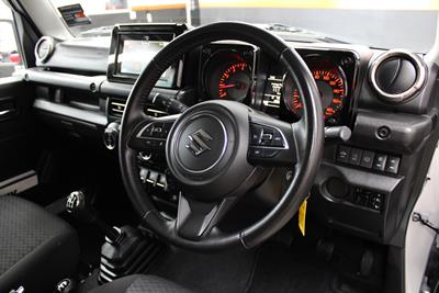 2022 Suzuki Jimny - Thumbnail