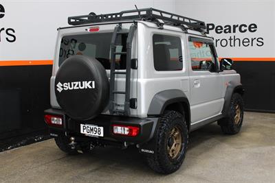 2022 Suzuki Jimny - Thumbnail