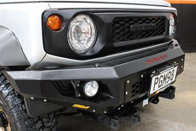 2022 Suzuki Jimny - Thumbnail