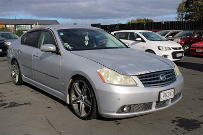 2004 Nissan Fuga