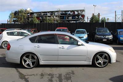 2004 Nissan Fuga - Thumbnail